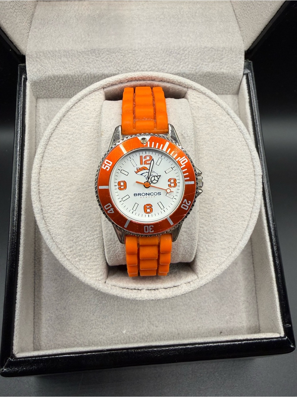 Denver Broncos NFL Watch Orange Silicone 29.8mm 12.8mm New Battery 6.90in Womens